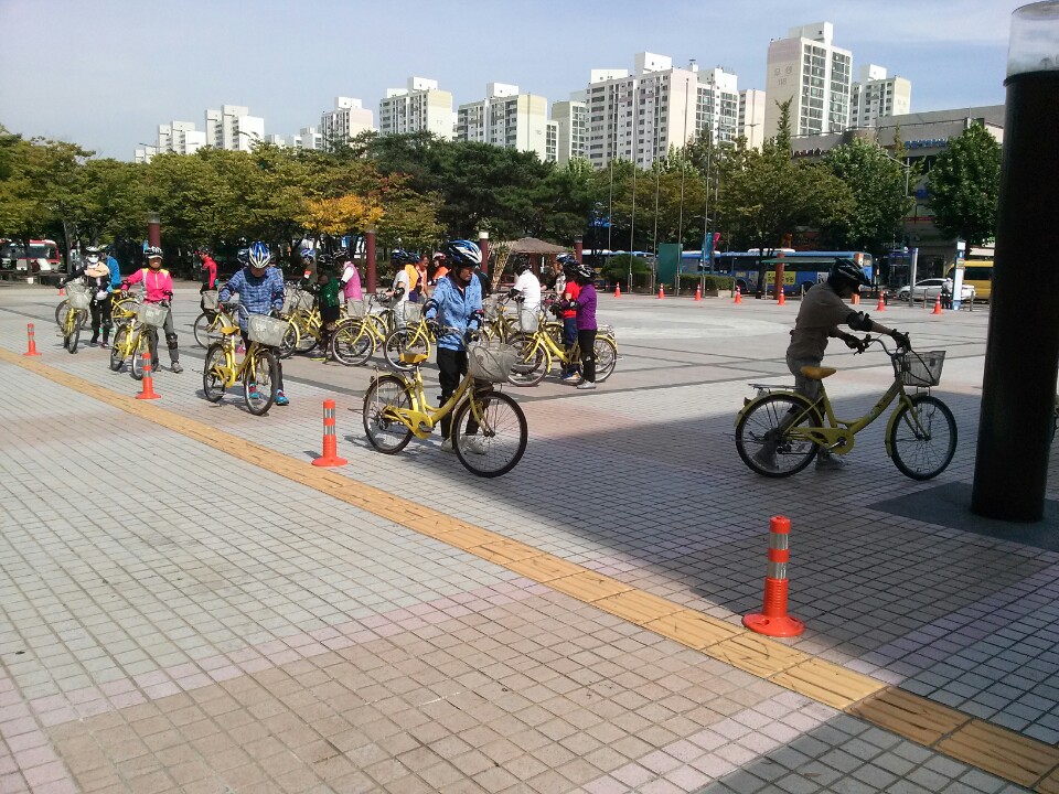 2014년 하반지 자전거교육 중(실습 1일차)이미지